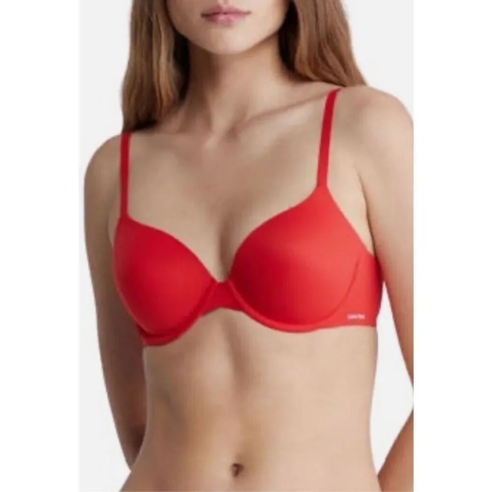 Calvin Klein NWT size 32A Perfectly fit t-shirt bra RED